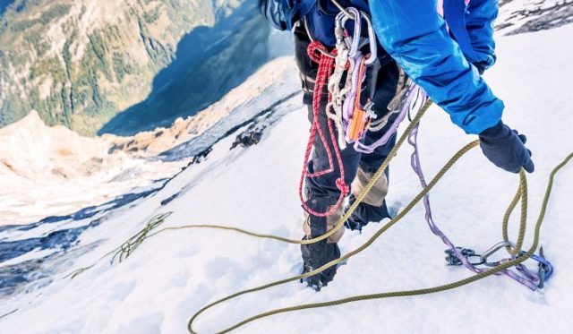 Everest Dağında Her Yıl Kaç İnsan Ölüyor? Everest Dağında Her Yıl Kaç İnsan Ölüyor?