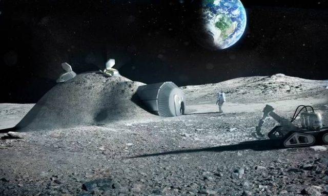 Ay'da Yaşamak Nasıl Olurdu?