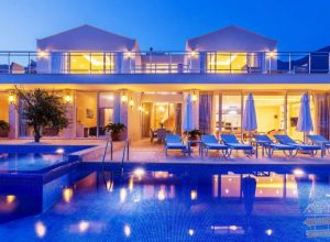 Antalya Kiralık Villalarda Tatilin Keyfini Çıkarın!