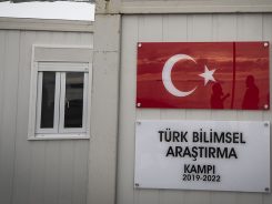 Türkiye Antarktika'da Geçici Bilim Üssünü Kurdu