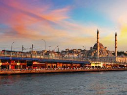 İstanbul Bu Bahar Bir Başka Güzel