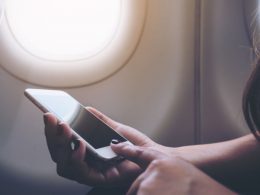 Uçakta Neden Telefonlarımızı Kapatıyoruz?