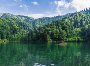 Borçka Karagöl, Artvin
