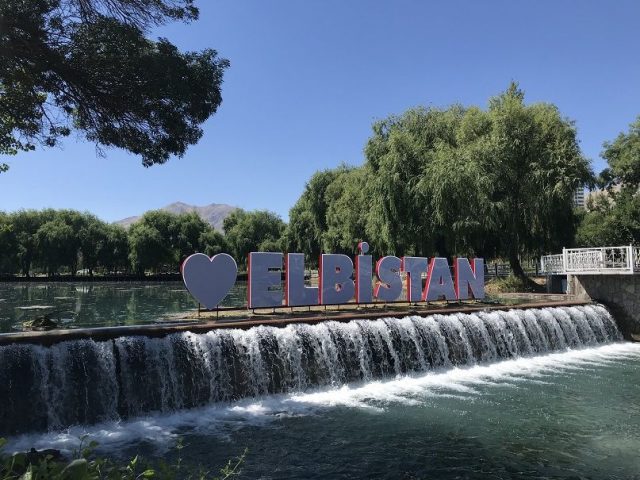 Yaz aylarında nüfusu ikiye katlanan şehir: Elbistan