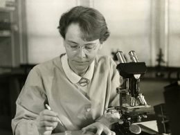 Barbara McClintock ve Genetikte Mobil Elementler Teorisi