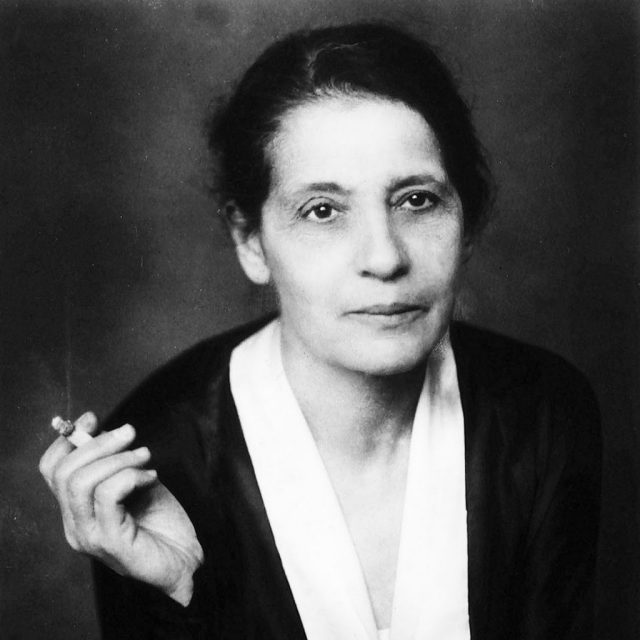 Lise-Meitner-45-1024x1024-1